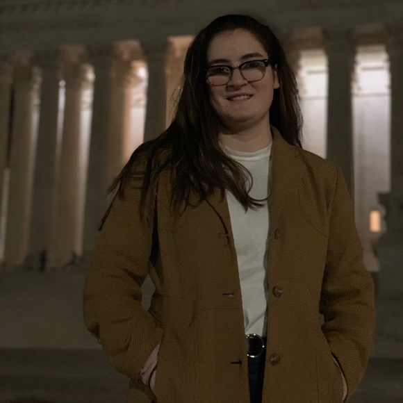 Meet your Posher, Taylor - Picture 1 of 1